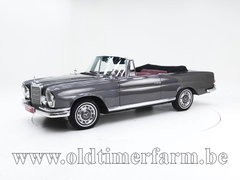 Mercedes 220