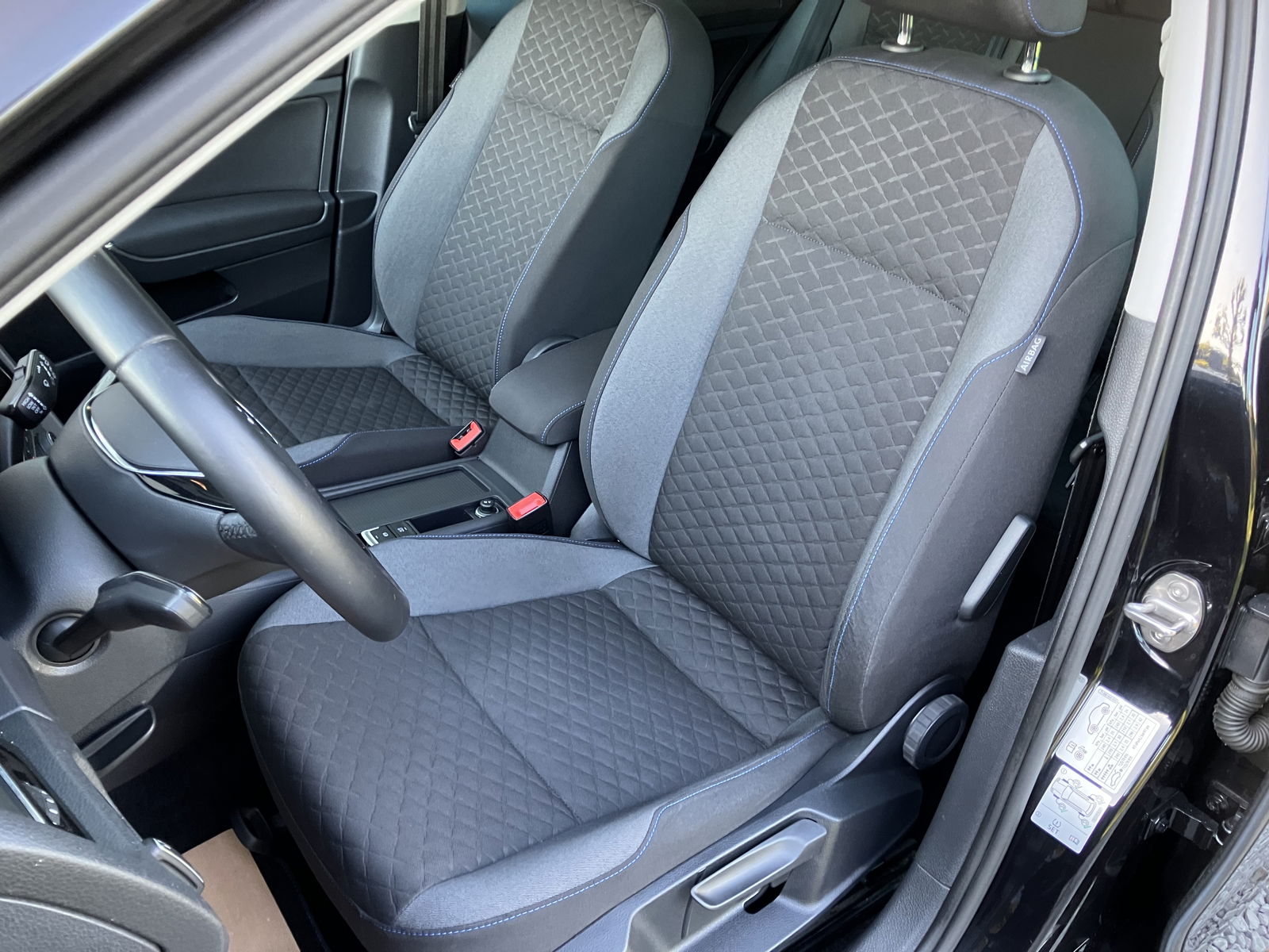 Volkswagen_Golf Variant_10