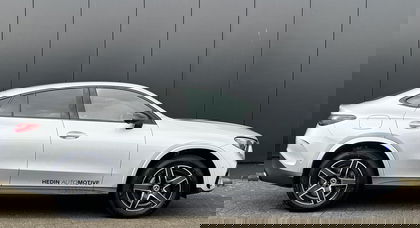 Mercedes GLC 300 DE 4MATIC Coupé AMG Line | Panoramisch Dak | Head-Up Display | 360° Parkeerpakket | Memory Zetels | Smartphone Integratie | Verwarmde Zetels | Widescreen |