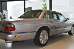 Jaguar X300