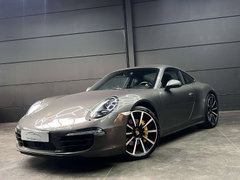 Porsche 911 CARRERA