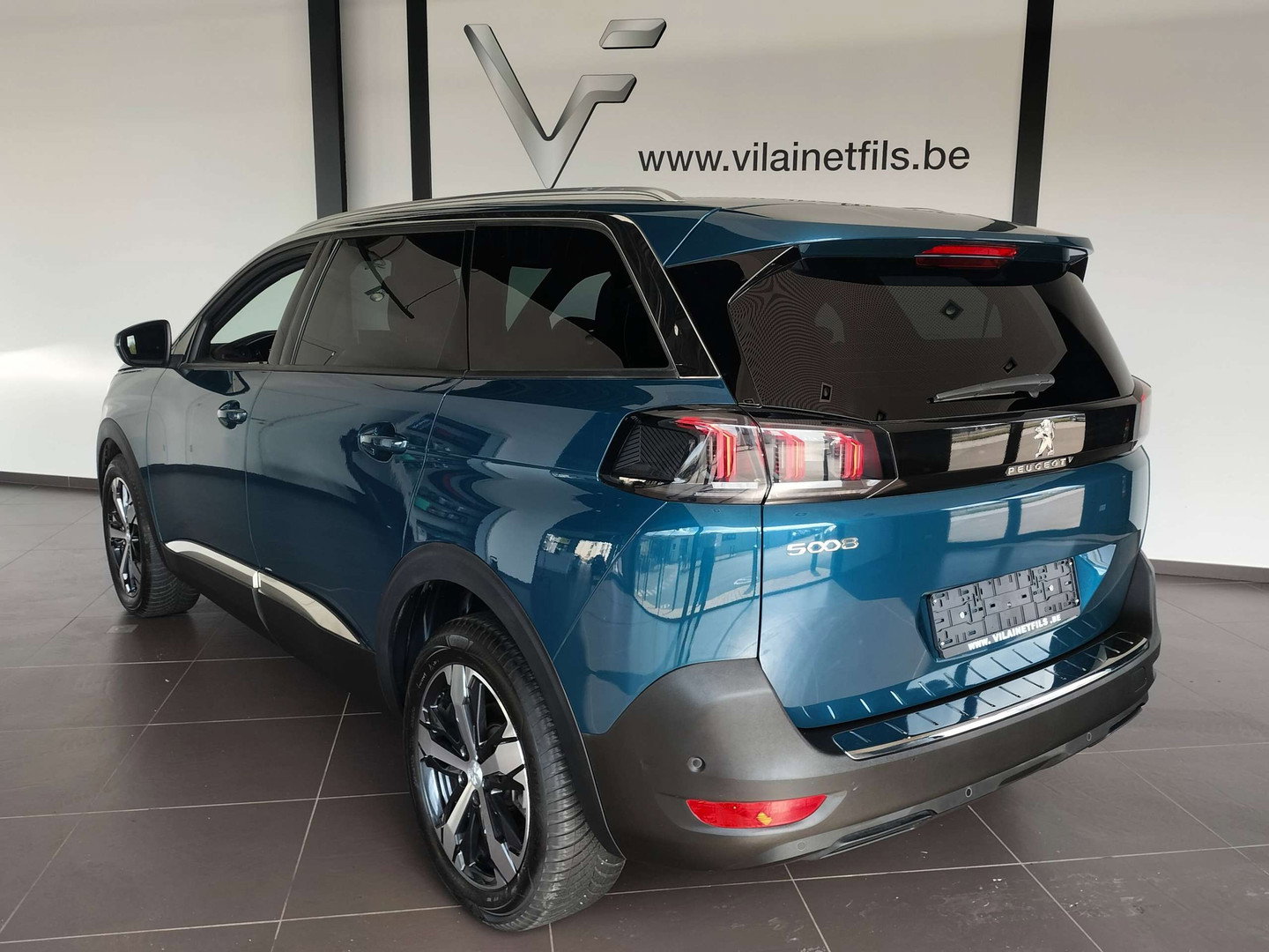 Peugeot 5008 thumb 2