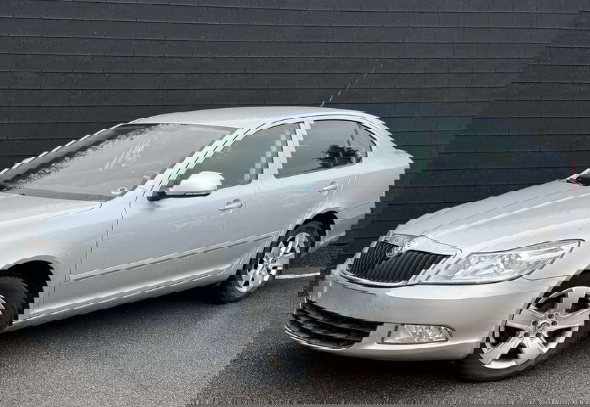 1.6 TDi DSG+AIRCO+SIEGES CHAUFF+JANTES+EURO 5