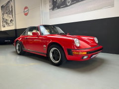 Porsche 911 CARRERA